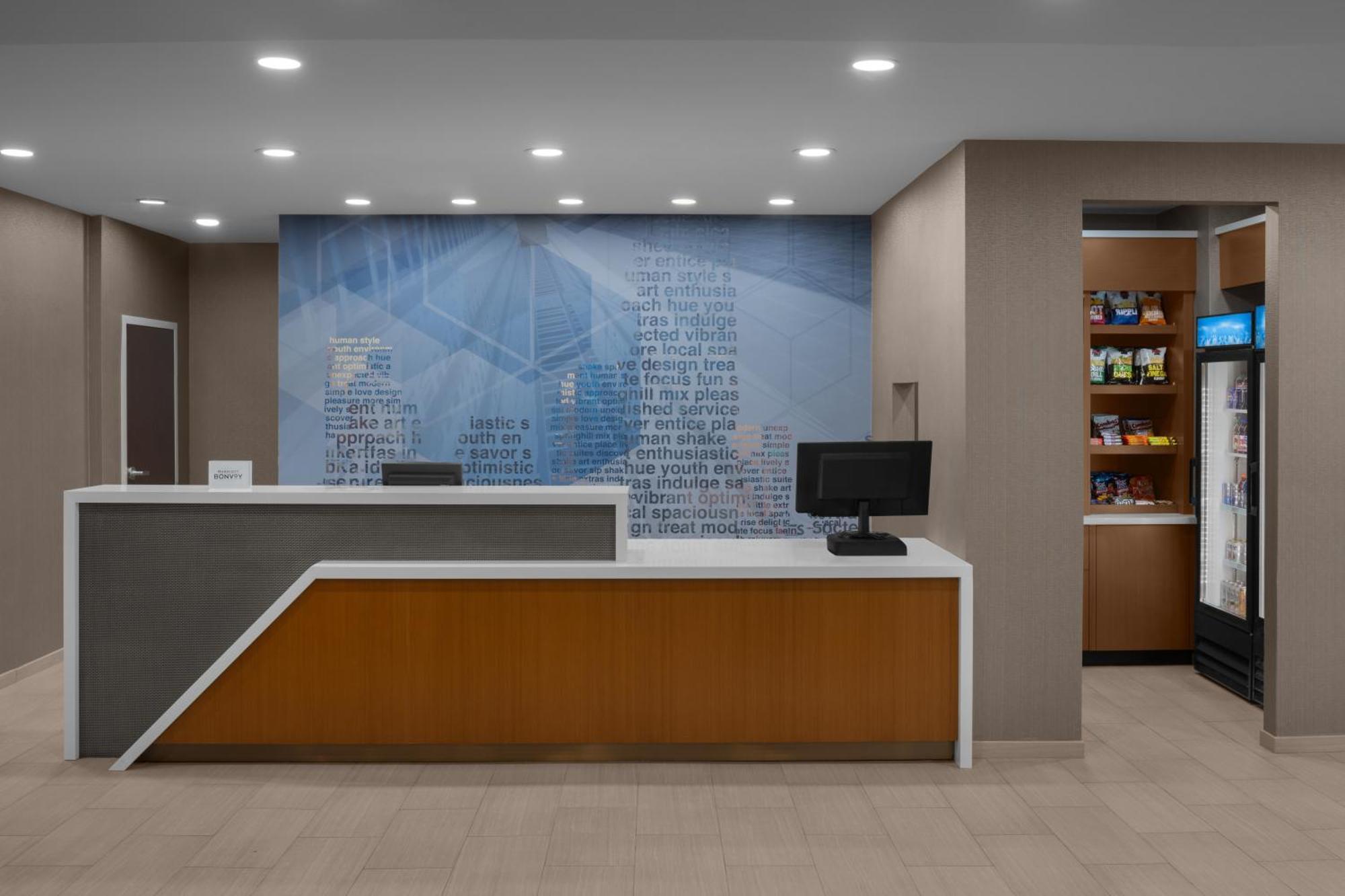 Springhill Suites By Marriott Grand Rapids Airport Southeast Cascade Exterior photo