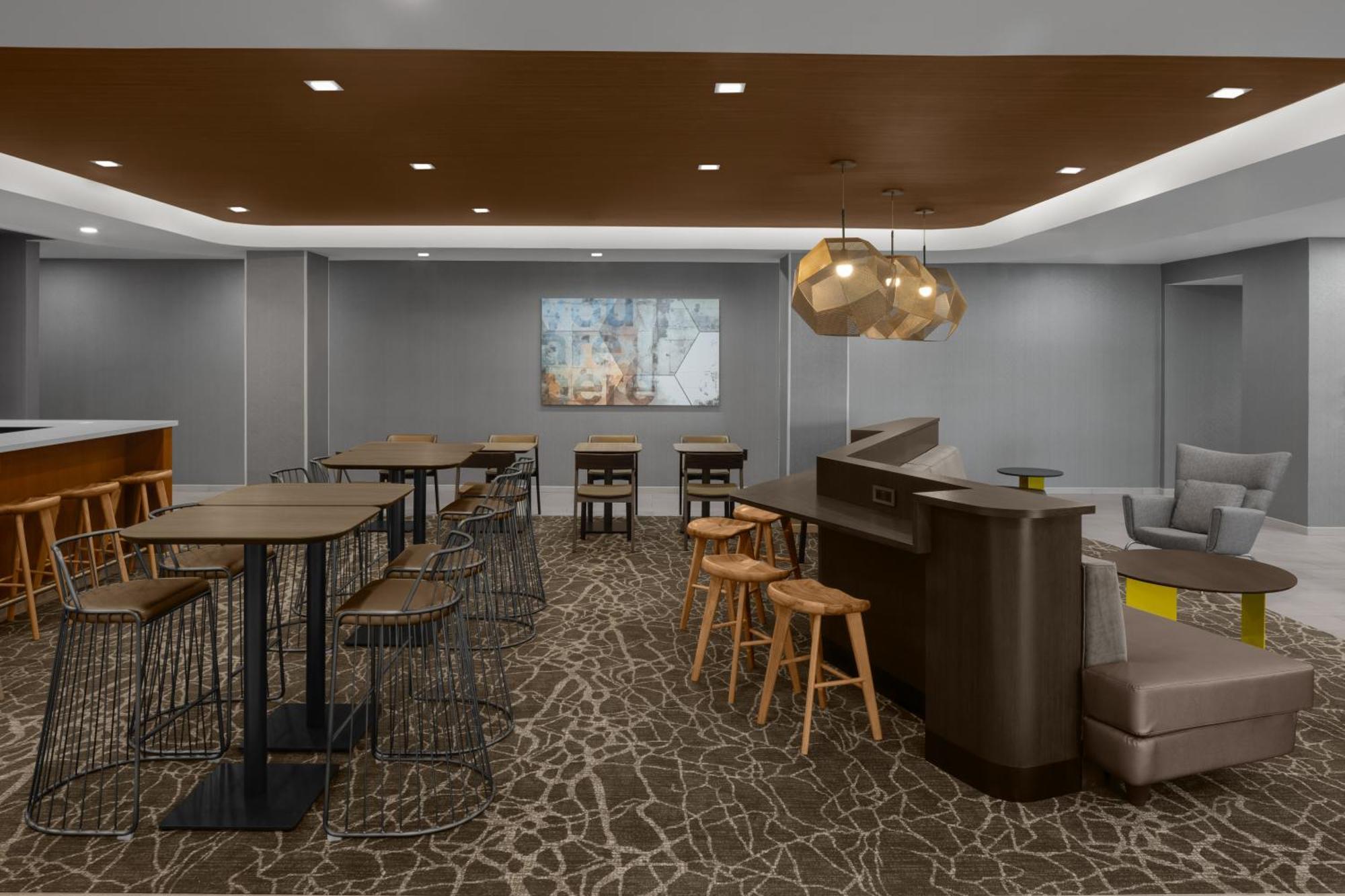 Springhill Suites By Marriott Grand Rapids Airport Southeast Cascade Exterior photo