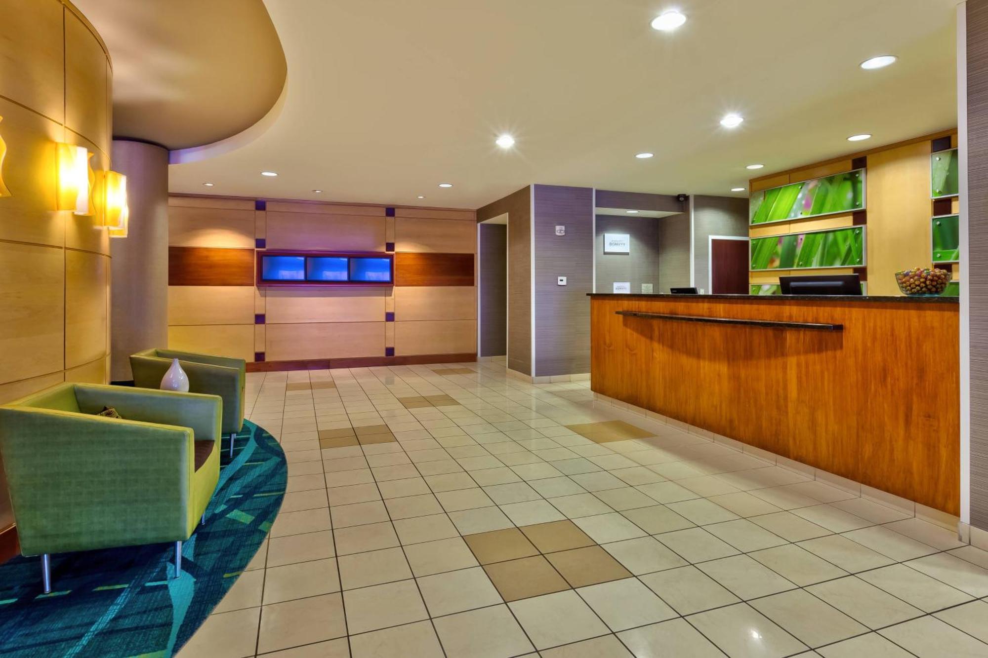 Springhill Suites By Marriott Grand Rapids Airport Southeast Cascade Exterior photo
