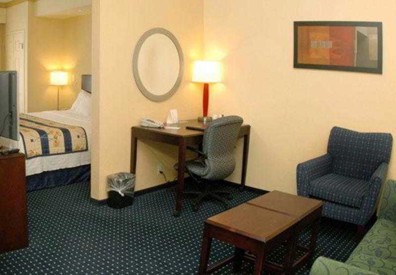 Springhill Suites By Marriott Grand Rapids Airport Southeast Cascade Exterior photo